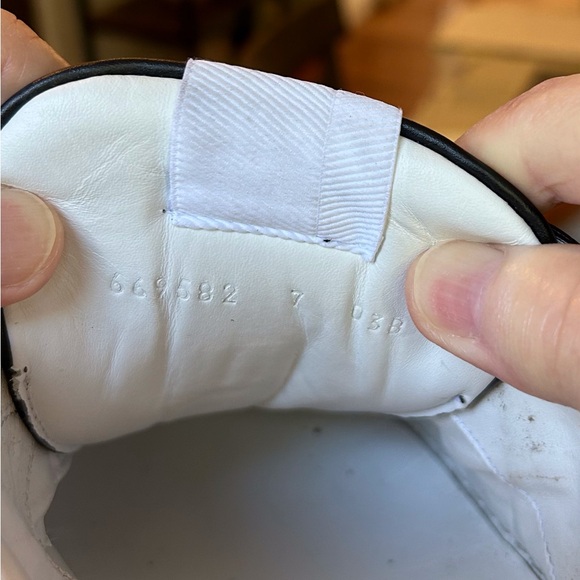 Gucci GG Men’s Chunky Embossed sneakers, size 7. #669682 03B Black. Excellent. - Picture 9 of 12